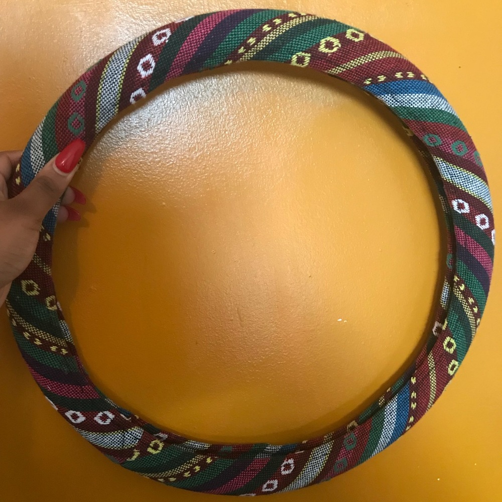 Steering wheel cover